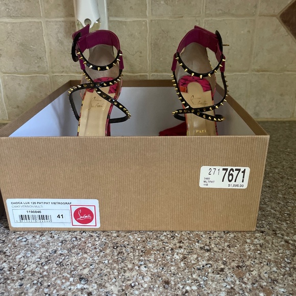 Christian Louboutin sandals - Picture 1 of 3